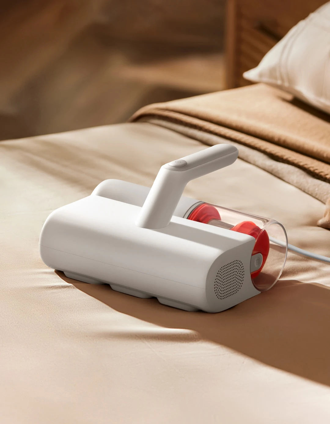 Xiaomi Mijia Mite Remover 2 Handheld UV-C Sterilization & Suction Dehumidifier
