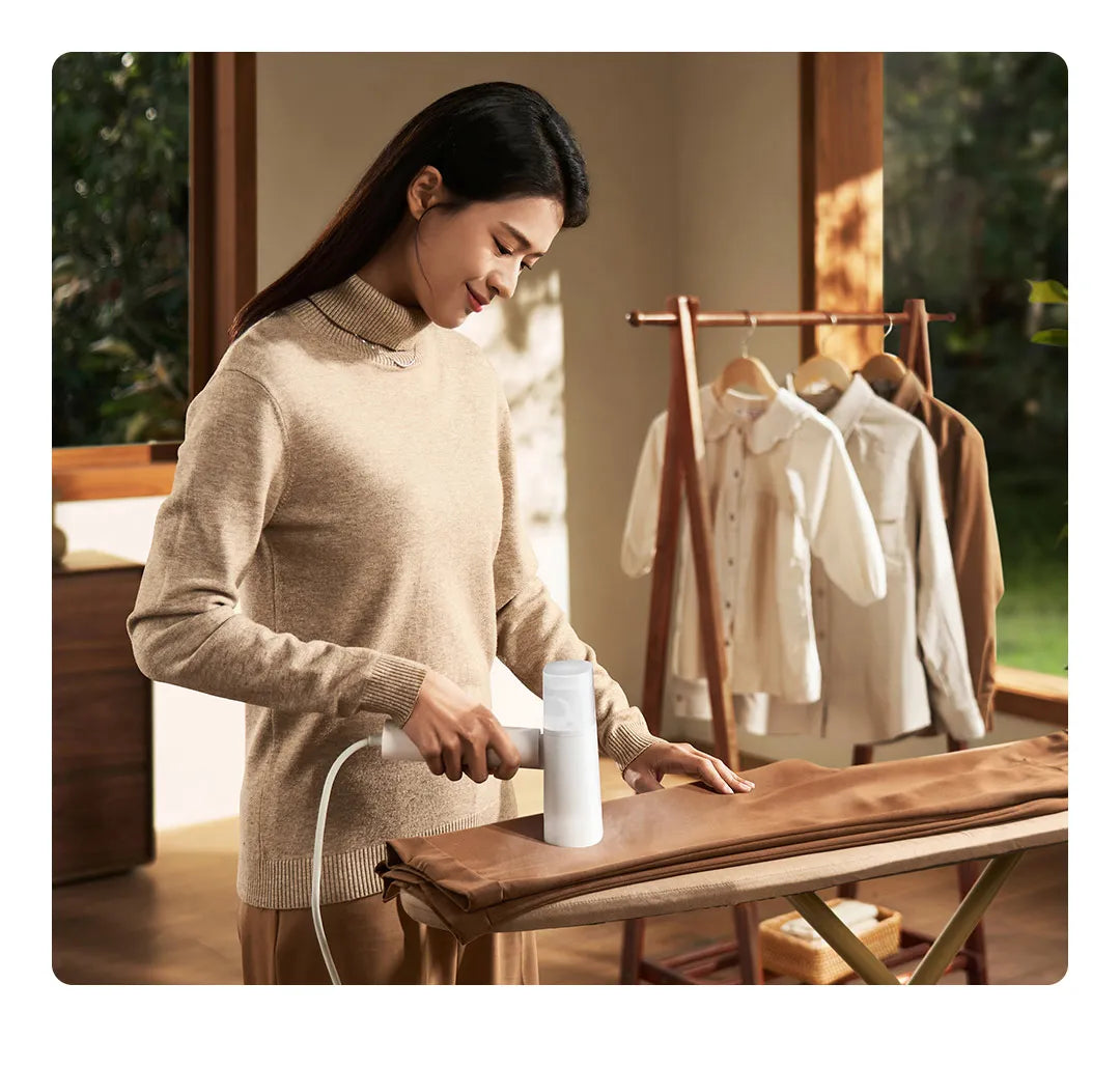 Foldable Handheld Clothes Steam Iron Garment Steamer 2