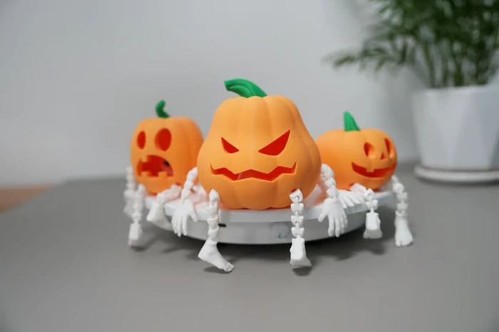 🎃Cute Halloween Articulated Pumpkin Man Lamp💡